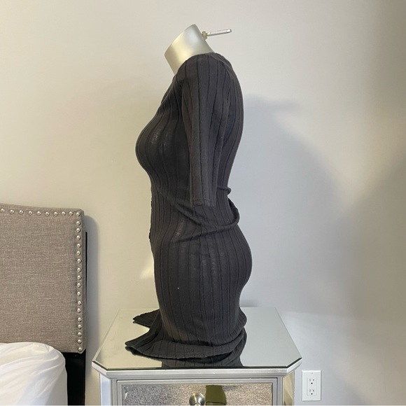 Black buttoned down Dress - Picture 3 of 8